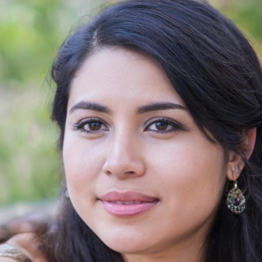 Carla Montesinos, blockchain career development advisor